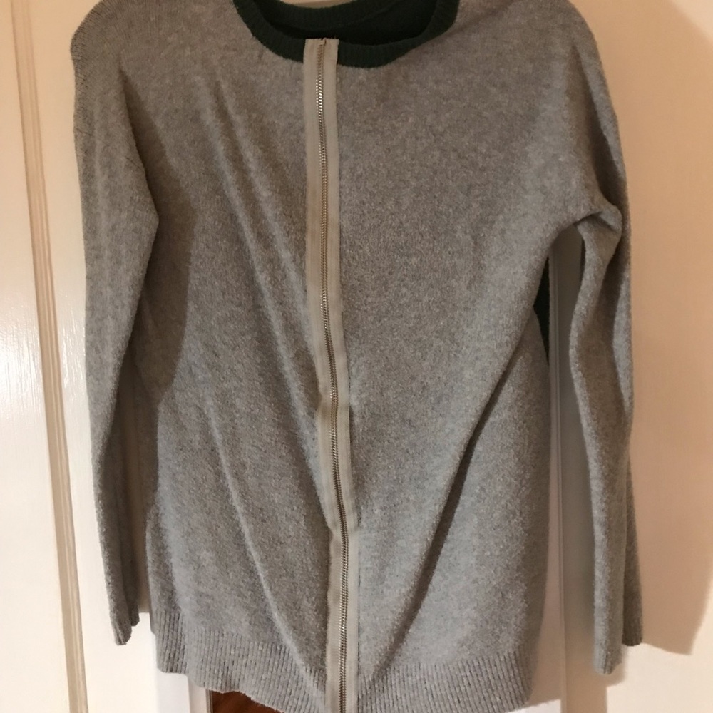 Sweater - Picture 2 of 2